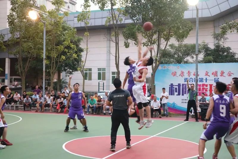 河北中基客场对阵广东日之泉的比赛在广州黄埔体育中心进行